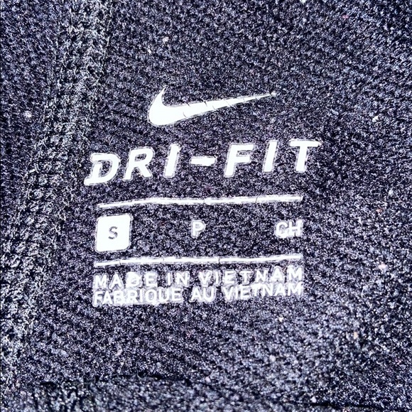 Women’s Nike cropped sweatpants/leggings - Picture 2 of 4